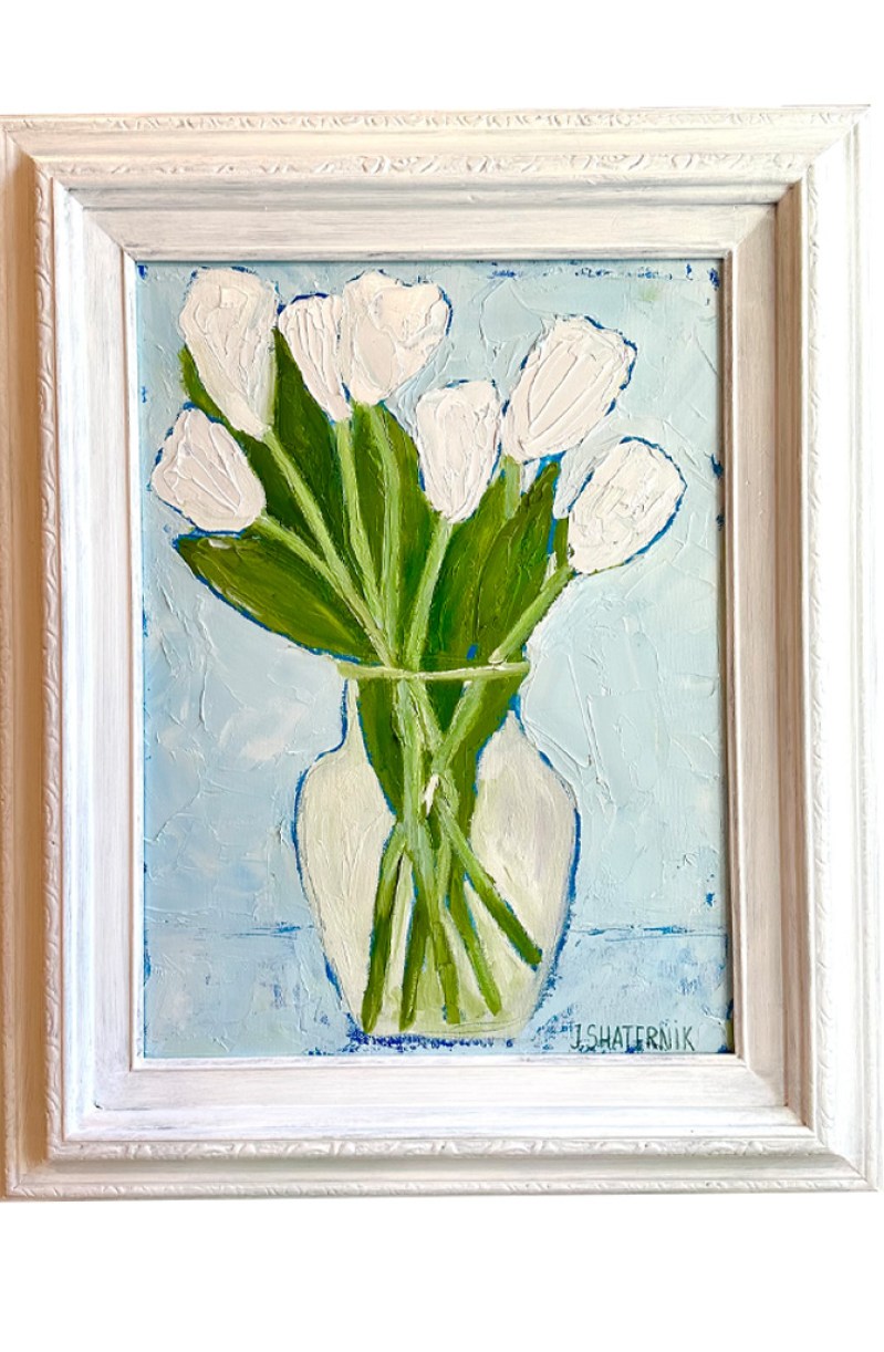 White Tulips in the frame site